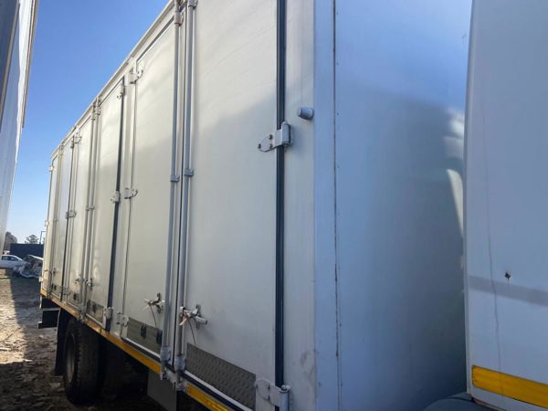 ~/upload/Lots/156319/AdditionalPhotos/rdmrudmbueor6/WhatsApp Image 2025-08-22 at 17.37.41_ce61aaac_t600x450.jpg